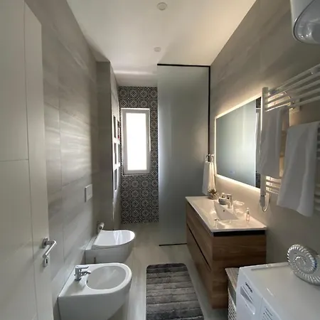 Ek Luxury * Дуррес